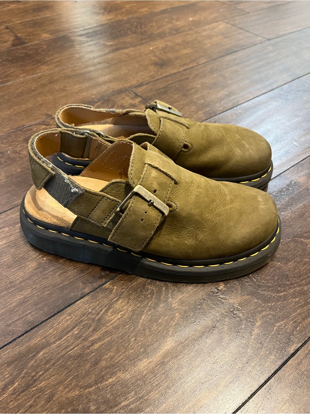 Dr. Martens Jorge II Olive Green Suede Backstrap Sandals / Clogs Size 7